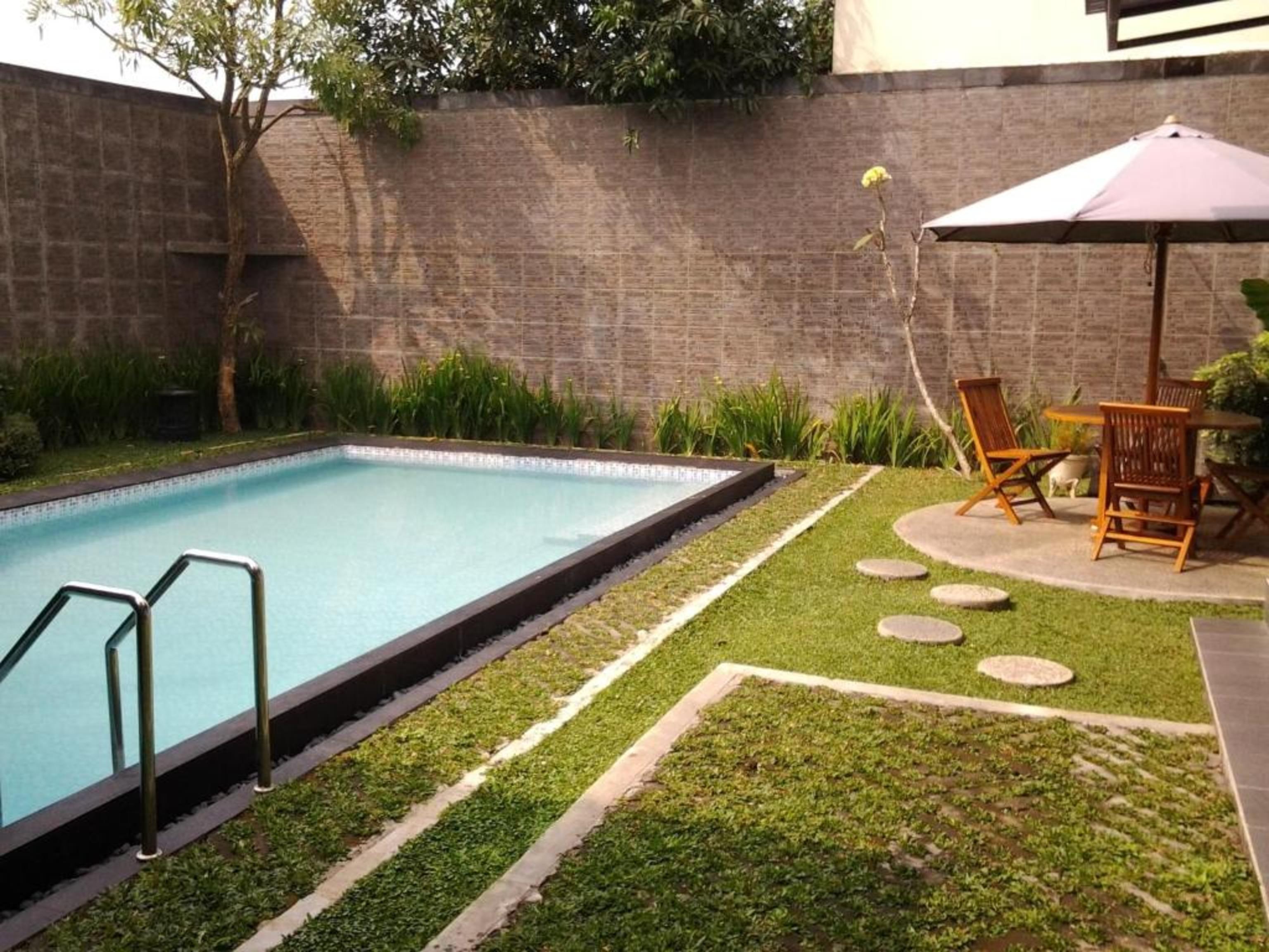 Rumah Anda Guest House By Zuzu Bandung Kültér fotó